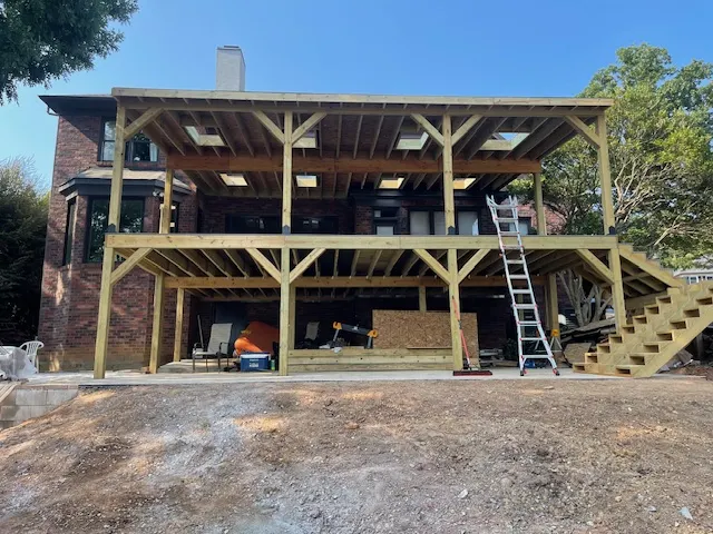 Two-level deck framing